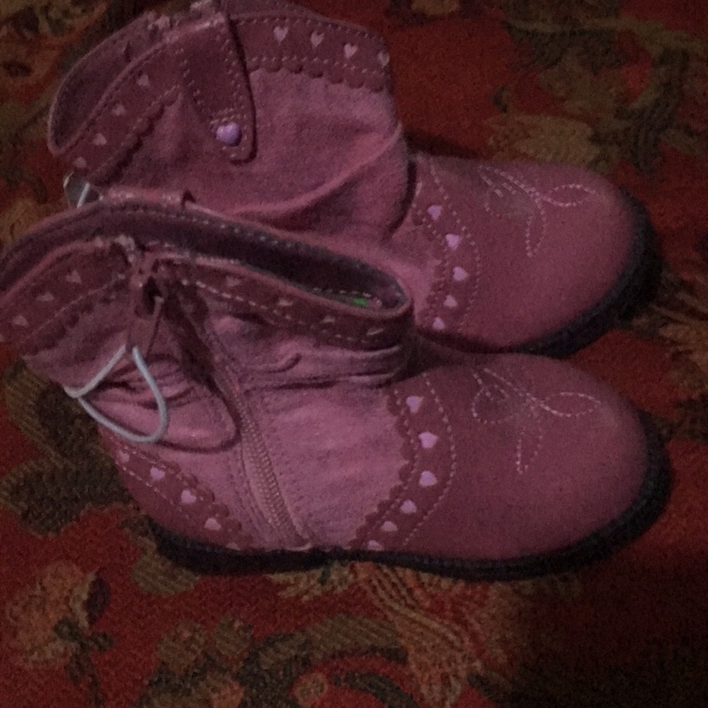 New little girls cowboy boots from Oshkosh